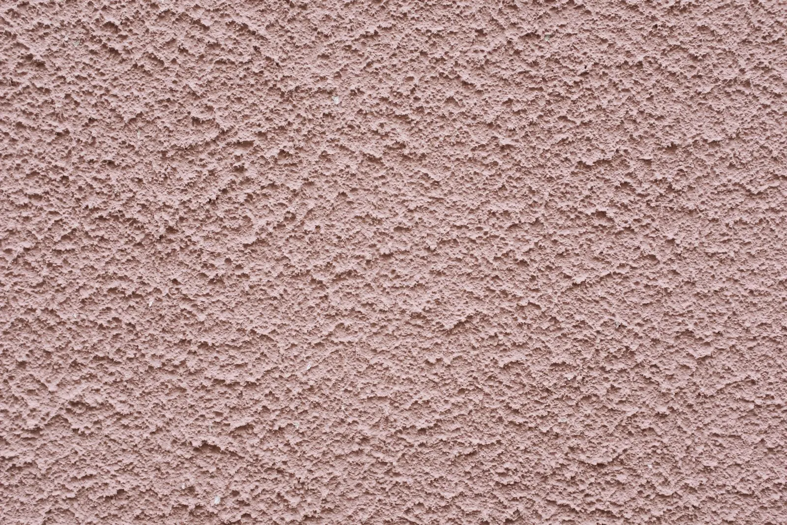 Na: roze sierpleister met een grove korrel